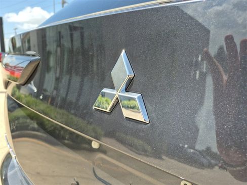 New 2025 Mitsubishi Outlander SEL image 31