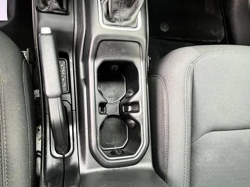 Used 2022 Jeep Wrangler Sport AWD/4WD image 24