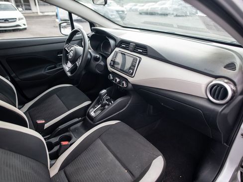 Used 2021 Nissan Versa SV image 17