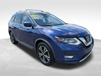 Used 2017 Nissan Rogue SL w/ SL Premium Package