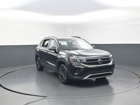 Used 2022 Volkswagen Taos S w/ IQ Drive S Package FWD image 3