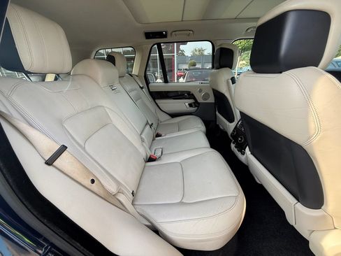 Used 2018 Land Rover Range Rover HSE AWD/4WD image 17