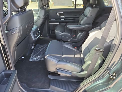 New 2026 Ford Expedition Platinum w/ Stealth Appearance Package image 24