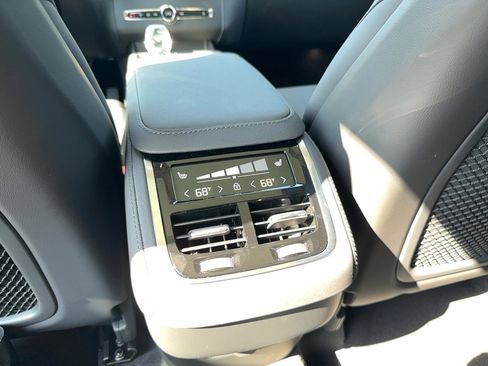 New 2026 Volvo XC90 B5 Plus image 16