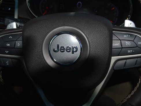 Used 2015 Jeep Grand Cherokee Overland w/ Trailer Tow Group IV image 14