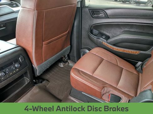 Used 2019 Chevrolet Suburban Premier w/ Premier Plus Edition AWD/4WD image 35