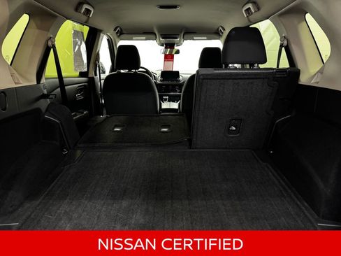 Certified 2025 Nissan Rogue SV image 39