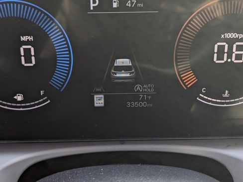 Used 2025 Hyundai Tucson SEL image 12