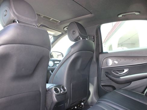 Used 2019 Mercedes-Benz E 300 image 14