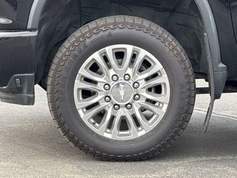 Used 2020 Chevrolet Silverado 2500 High Country w/ Z71 Off-Road Package image 26