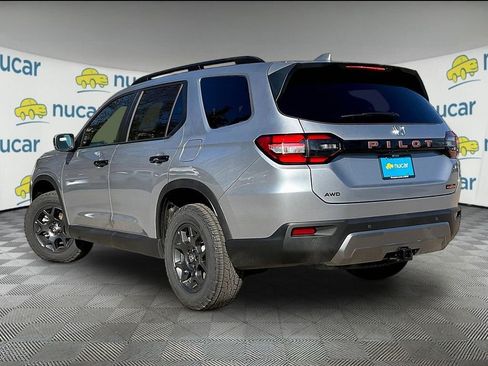 New 2026 Honda Pilot TrailSport image 5