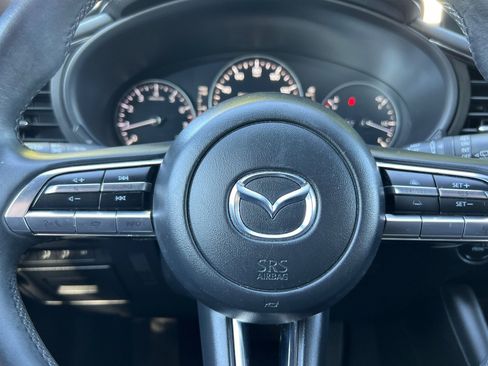 Used 2019 MAZDA MAZDA3 Premium image 21