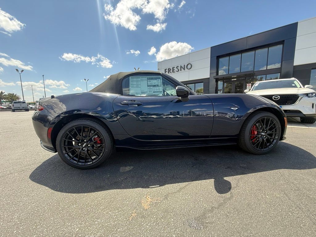 New 2026 MAZDA MX-5 Miata Club w/ Weather Package RWD image 14