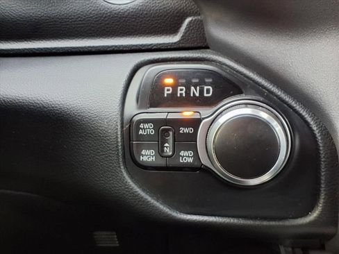 Used 2021 RAM 1500 Big Horn image 15