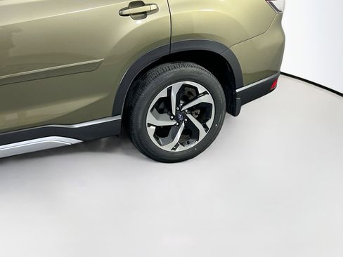 Used 2022 Subaru Forester Touring image 31