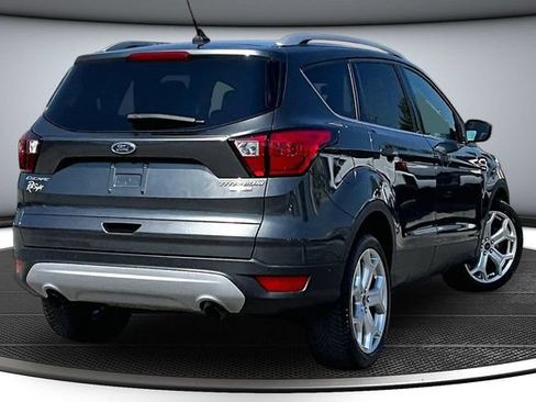 Used 2019 Ford Escape Titanium AWD/4WD image 6