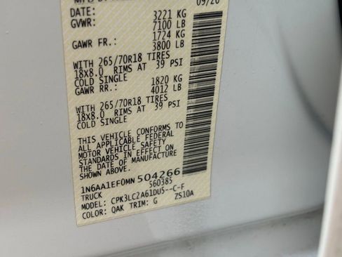 Used 2021 Nissan Titan SV w/ SV Convenience Package RWD image 15