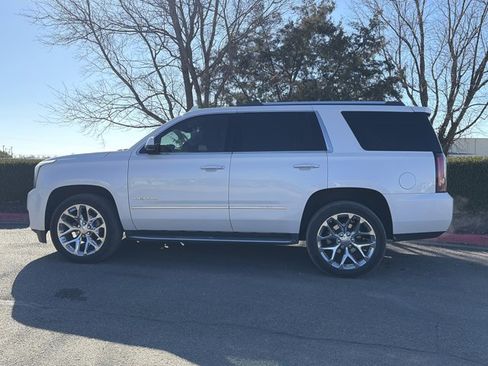 Used 2018 GMC Yukon Denali w/ Open Road Package image 10
