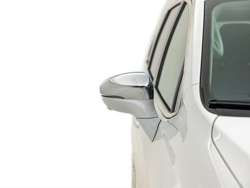 Used 2022 Chrysler Pacifica Limited image 5