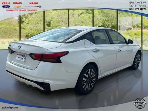 Used 2025 Nissan Altima 2.5 SV FWD image 5