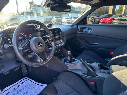Used 2025 Nissan Z Sport w/ Floor Mat Package image 10