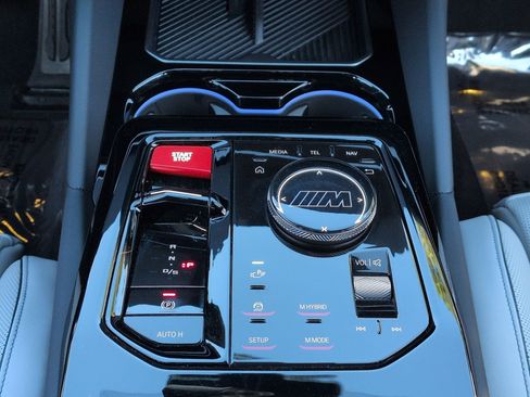 Used 2025 BMW M5 w/ M Driver's Package image 26