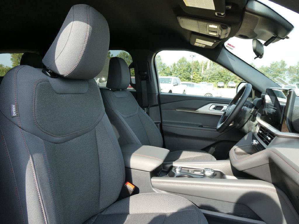New 2027 Ford Explorer Active AWD/4WD image 10