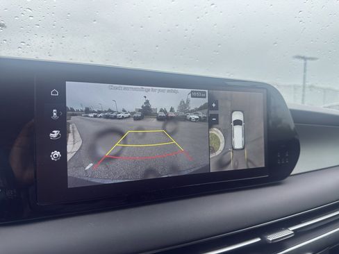 Used 2025 Hyundai Palisade SEL FWD image 18