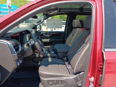 New 2026 GMC Yukon Elevation w/ Elevation Premium Package AWD/4WD image 6