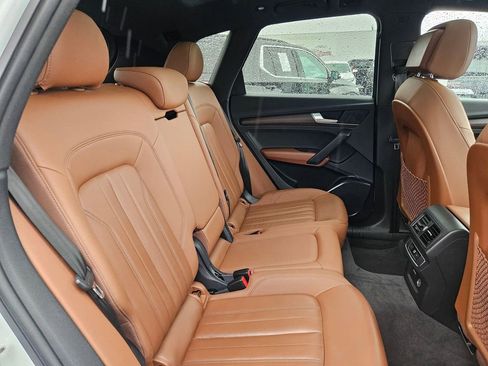 Used 2021 Audi Q5 2.0T Premium w/ Convenience Package image 34