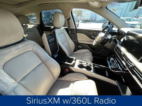 Used 2025 Lincoln Corsair Reserve w/ Equipment Group 202A image 27