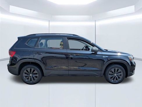 Used 2022 Volkswagen Taos S FWD image 3