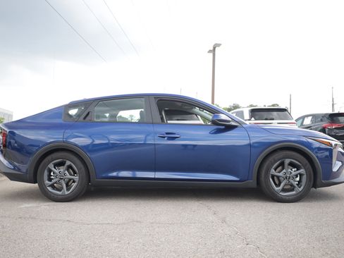 Used 2026 Kia K4 FWD image 6
