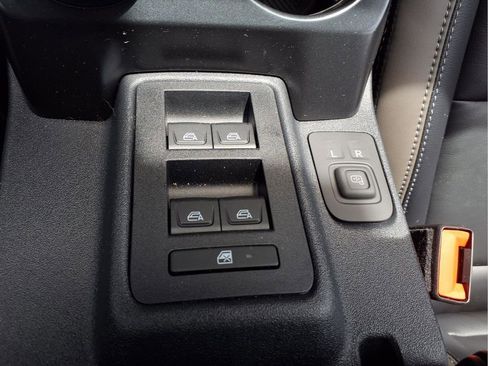 New 2026 Ford Bronco Outer Banks AWD/4WD image 10