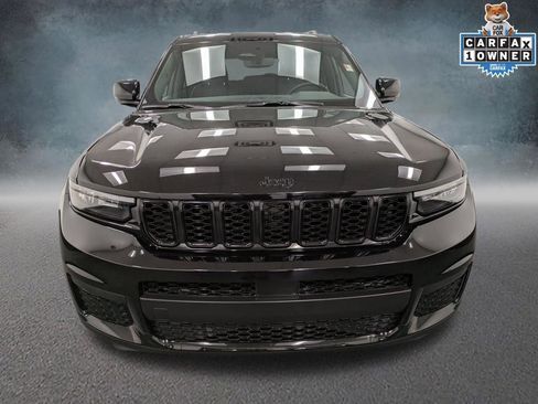 Used 2024 Jeep Grand Cherokee L Altitude AWD/4WD image 2