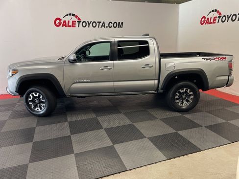 Used 2023 Toyota Tacoma TRD Off-Road w/ Technology Package image 7