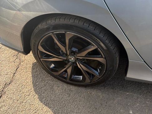 Used 2019 Honda Civic EX image 13