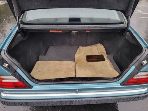 Used 1991 Mercedes-Benz 300 E 3.0 image 16