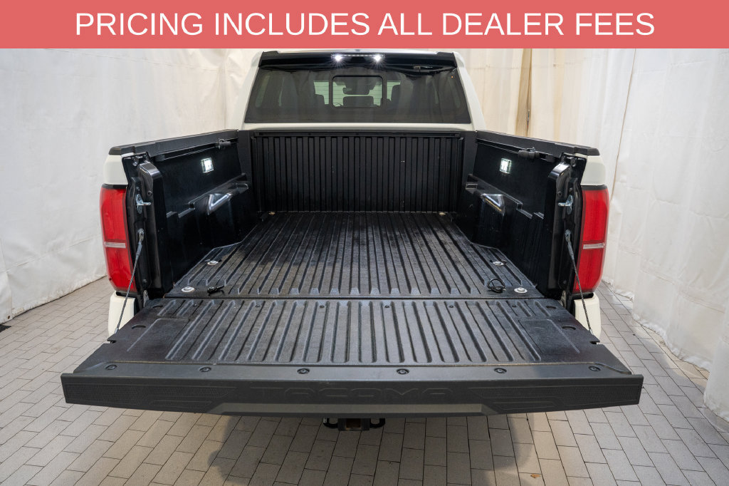 Certified 2024 Toyota Tacoma SR5 AWD/4WD image 5