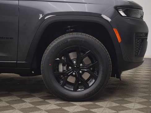 New 2026 Jeep Grand Cherokee L 4WD image 6