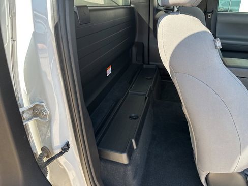 Used 2020 Toyota Tacoma SR image 17