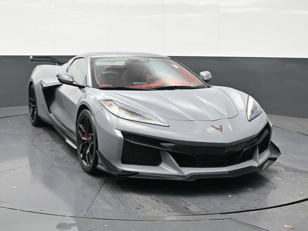 Used 2025 Chevrolet Corvette Z06 w/ Z07 Performance Package RWD image 7