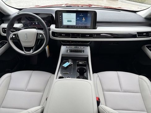 New 2026 Lincoln Aviator 2WD w/ Jet Appearance Package image 24