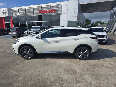 Used 2021 Nissan Murano Platinum w/ Cargo Package FWD image 4