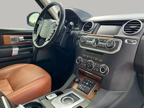Used 2016 Land Rover LR4 HSE LUX image 31