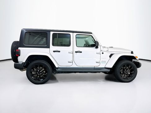 Used 2023 Jeep Wrangler Unlimited Sahara w/ Cold Weather Group AWD/4WD image 10
