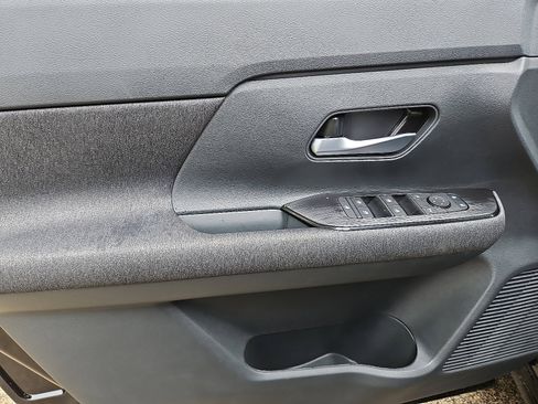 New 2026 Nissan Kicks SV w/ SV Premium Package image 10