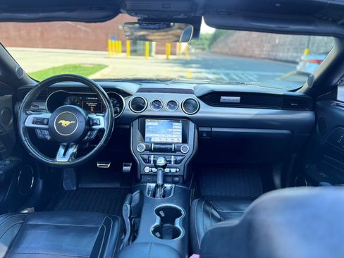 Used 2018 Ford Mustang GT Premium w/ GT Performance Package RWD image 18