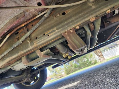 Used 1998 Ford F150 XLT image 10