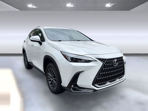 Used 2024 Lexus NX 250 FWD image 7